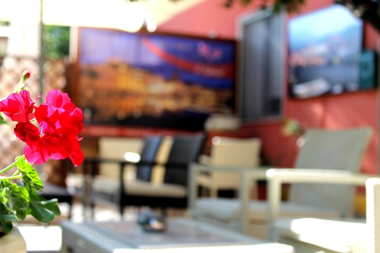 I Gerani Bed & Breakfast Bosa Ngoại thất bức ảnh